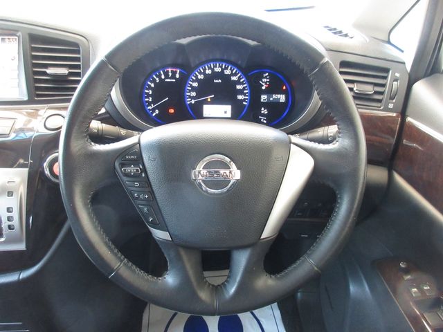 Nissan ELGRAND 2010-08 15620-17
