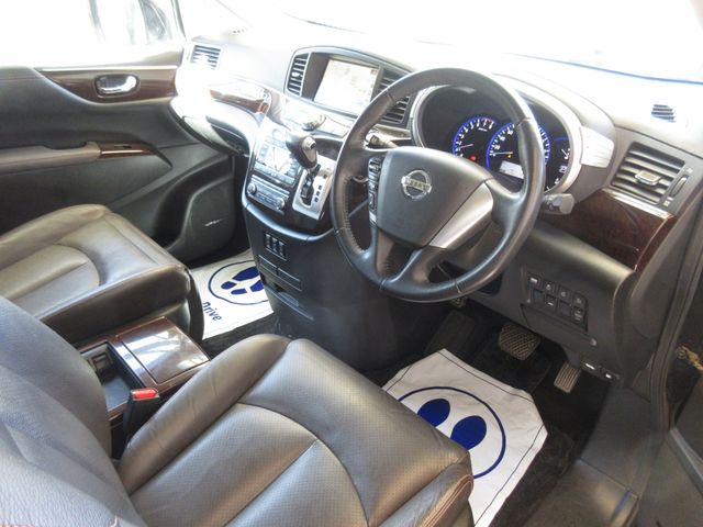 Nissan ELGRAND 2010-08 15620-6