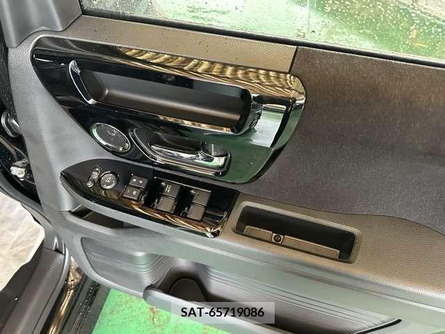 Honda N BOX CUSTOM 2023-01 307429-10
