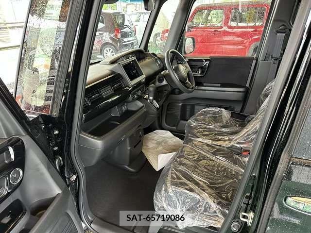 Honda N BOX CUSTOM 2023-01 307429-4