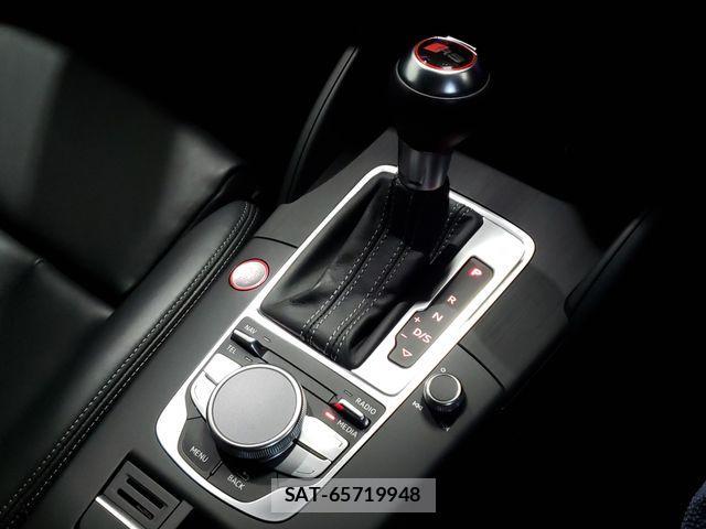 Audi RS3 SPORTBACK 2015-12 439480-23