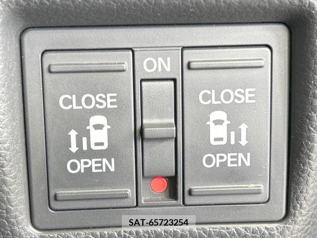 Honda N BOX CUSTOM 2019-03 211768-6