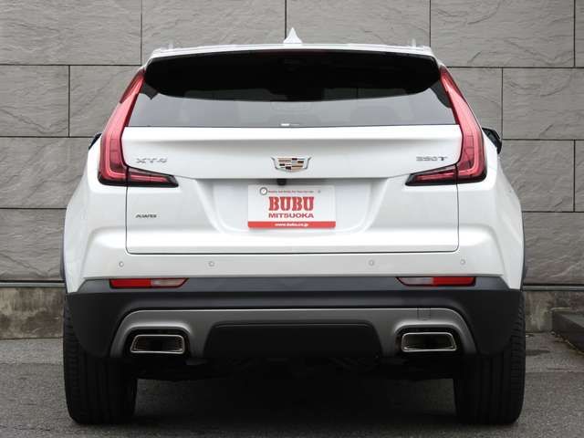 Cadillac XT4 2022-04 11439-12