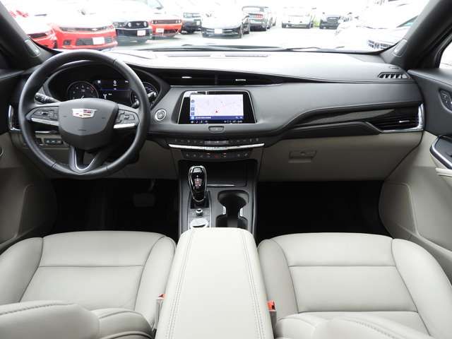 Cadillac XT4 2022-04 11439-4