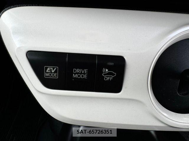 Toyota PRIUS 2016-06 366481-19