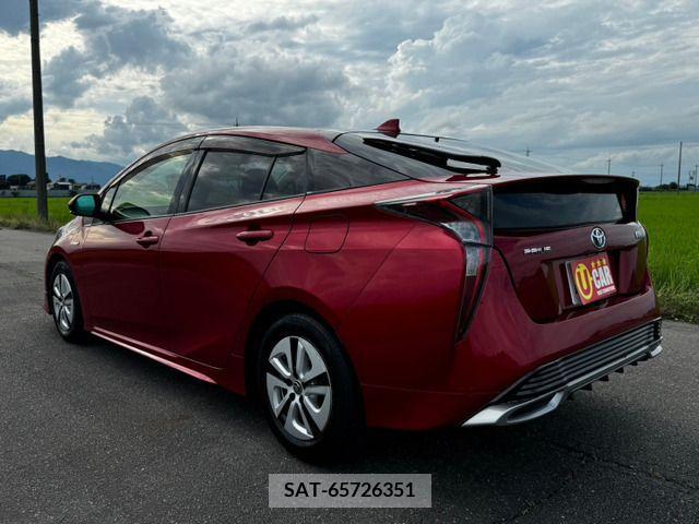 Toyota PRIUS 2016-06 366481-4