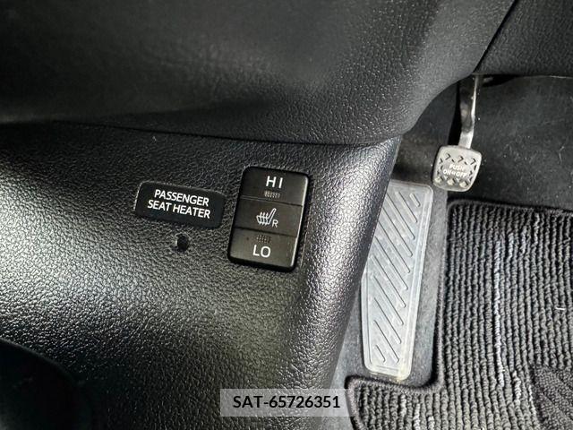 Toyota PRIUS 2016-06 366481-17