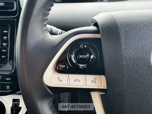Toyota PRIUS 2016-06 366481-11
