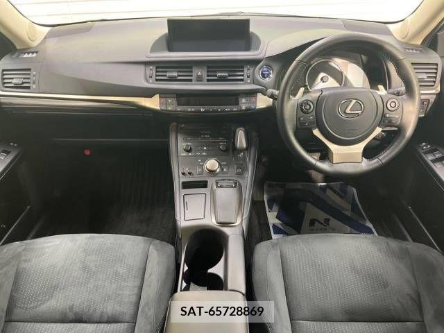 Lexus CT 2021-06 275153-1