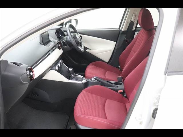Mazda DEMIO 2017-12 7475-11