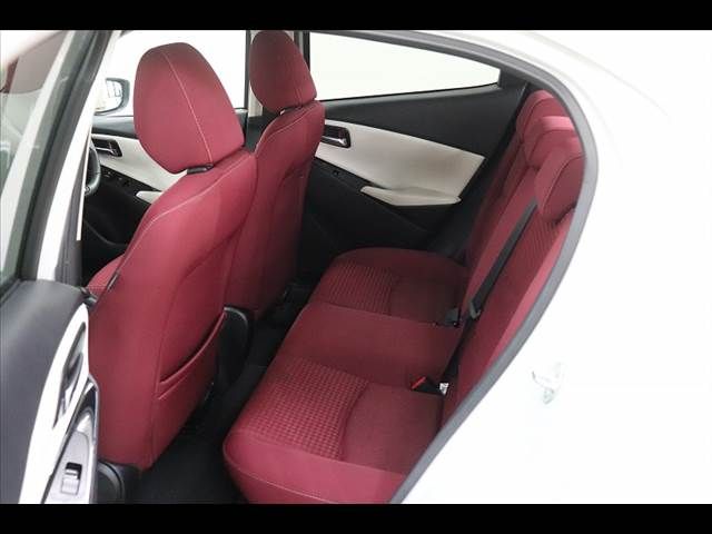 Mazda DEMIO 2017-12 7475-12