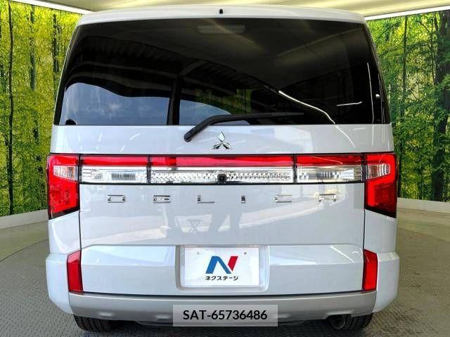 Mitsubishi DELICA D5 2022-08 359332-16