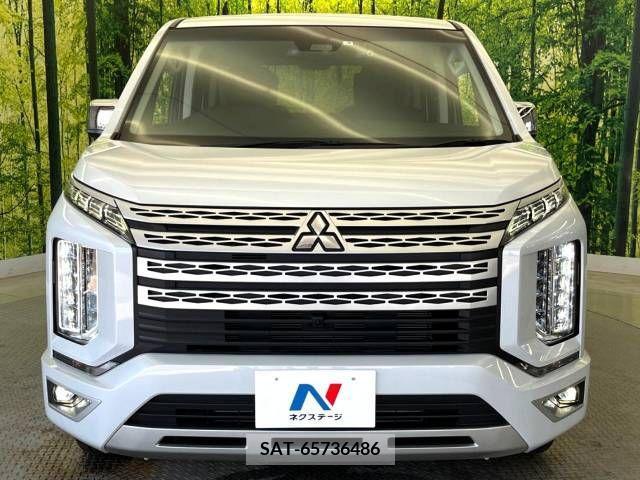 Mitsubishi DELICA D5 2022-08 359332-15