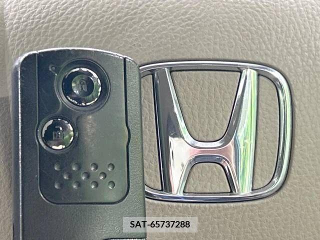 Honda LIFE 2011-05 306408-5