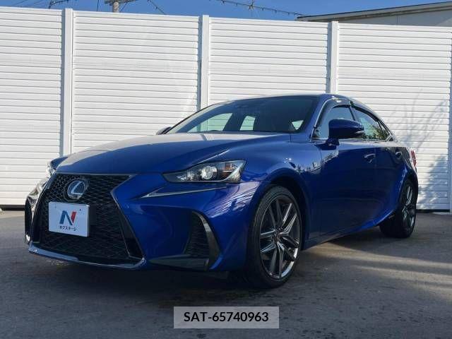 Lexus IS 2017-02 297923-16