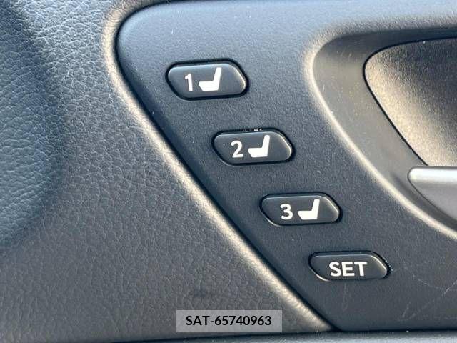Lexus IS 2017-02 297923-5