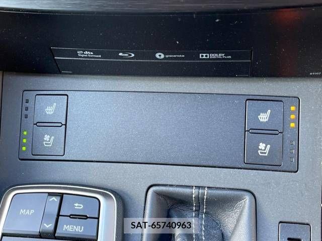 Lexus IS 2017-02 297923-4