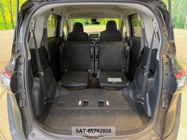 Toyota SIENTA 2017-08 368215-11