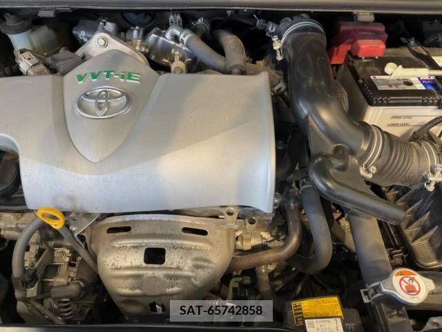 Toyota SIENTA 2017-08 368215-19