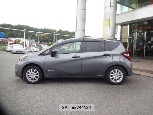 Nissan NOTE 2019-03 280085-4