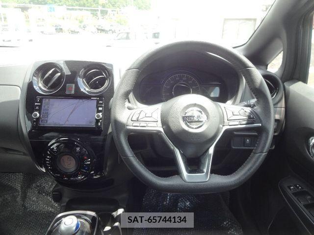 Nissan NOTE 2019-03 280085-11