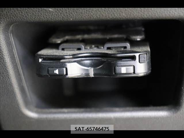 Daihatsu WAKE 2016-08 205559-6