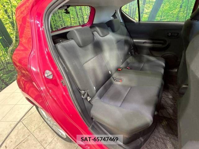 Toyota AQUA 2015-08 389319-9