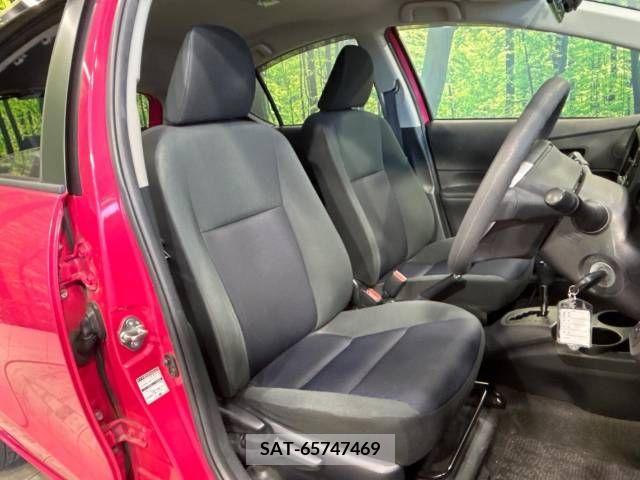 Toyota AQUA 2015-08 389319-8