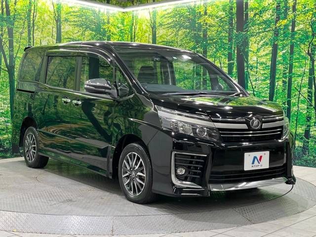 Toyota VOXY 2017-05 192829-16