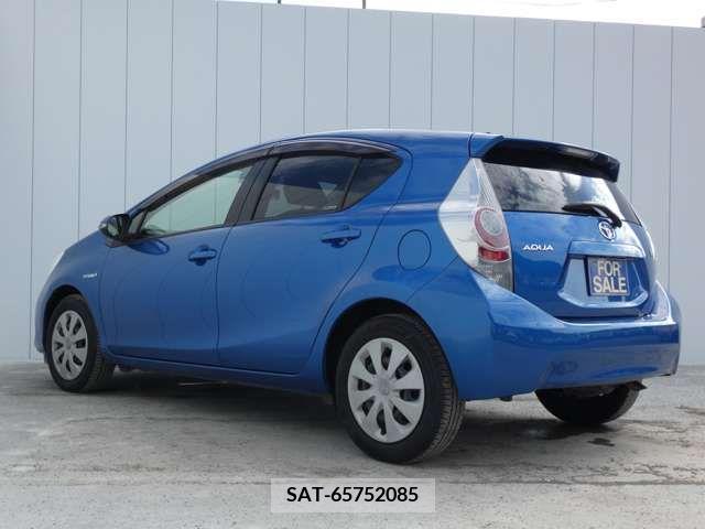 Toyota AQUA 2012-09 356336-5