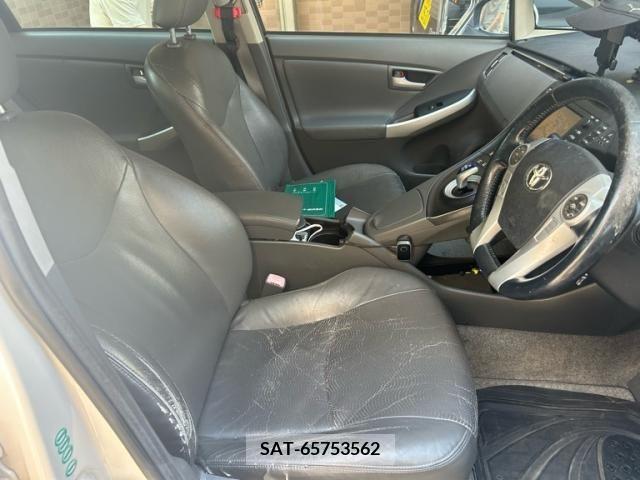 Toyota PRIUS 2009-09 393469-6