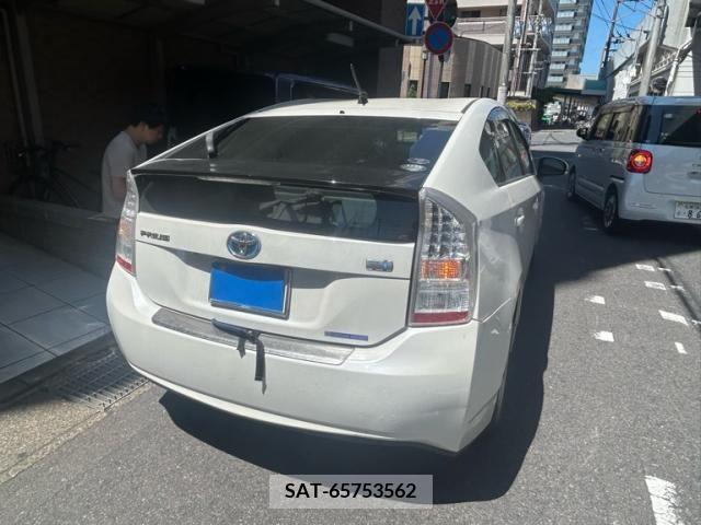 Toyota PRIUS 2009-09 393469-2