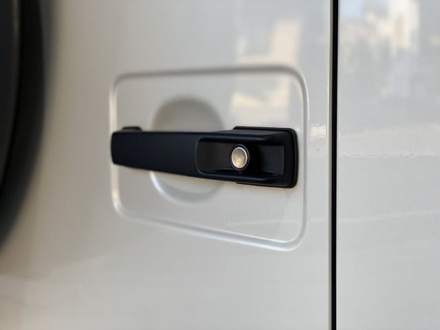 Mercedes Benz G-CLASS 2020-08 582-17