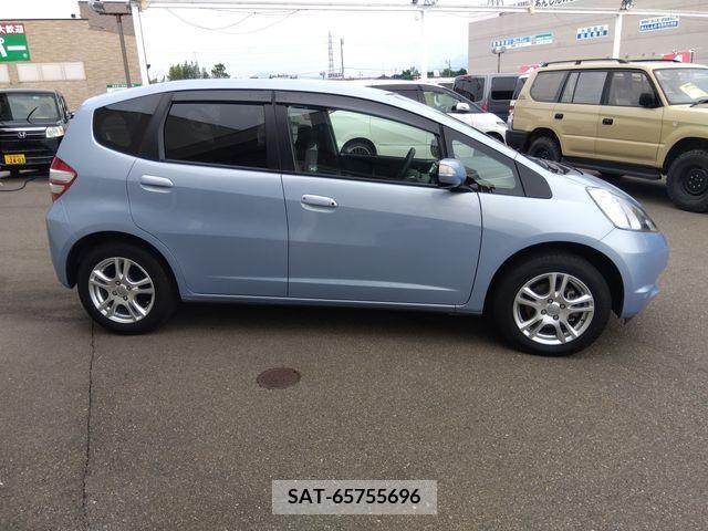 Honda FIT 2010-04 325529-3