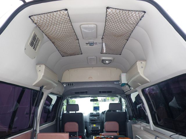 Toyota GRANVIA 2005-02 3556-13