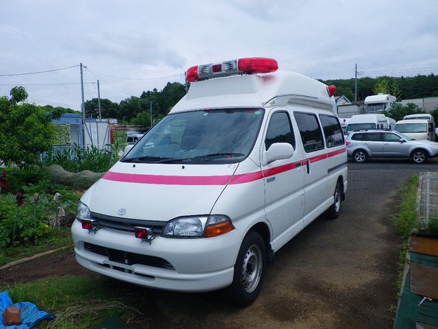 Toyota GRANVIA 2005-02 3556-0