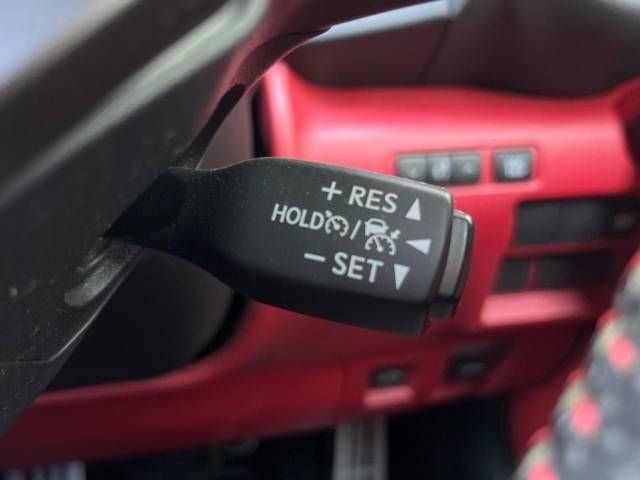 Lexus IS 2021-05 181033-5