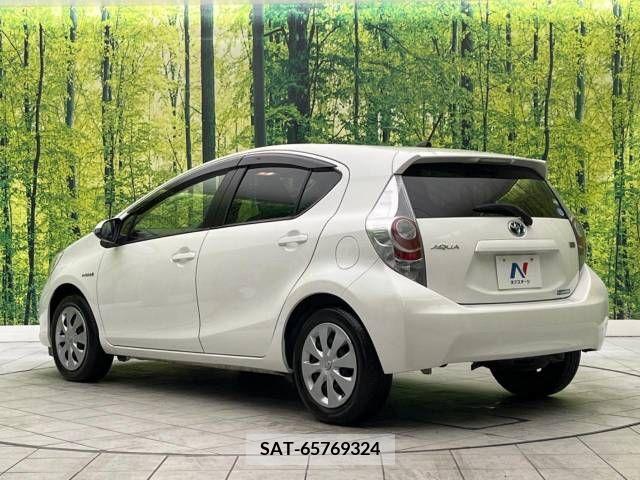 Toyota AQUA 2014-07 255343-17