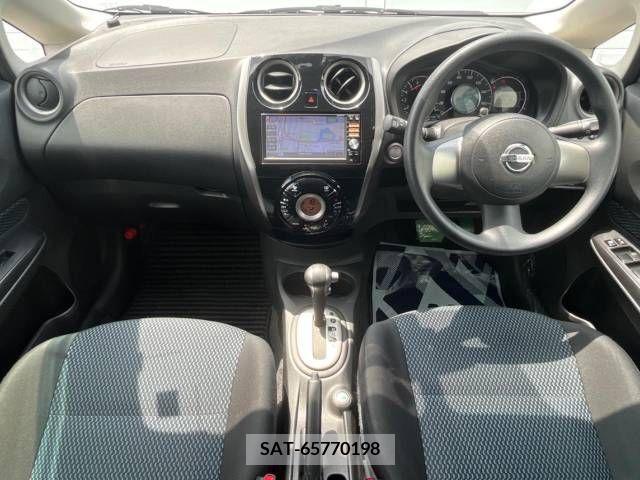 Nissan NOTE 2014-01 392964-1