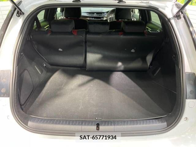 Lexus CT 2017-05 275160-10