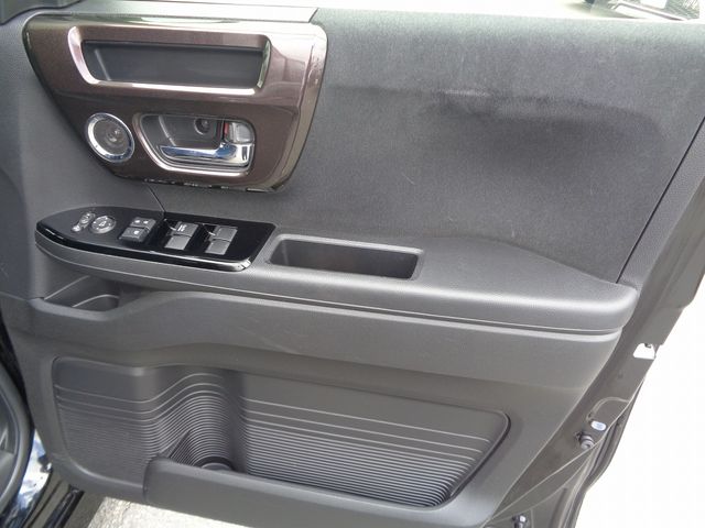 Honda N BOX CUSTOM 2019-03 17528-17