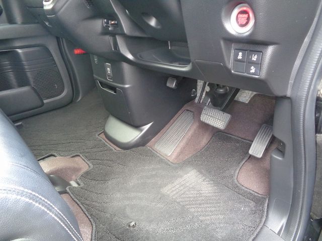 Honda N BOX CUSTOM 2019-03 17528-24