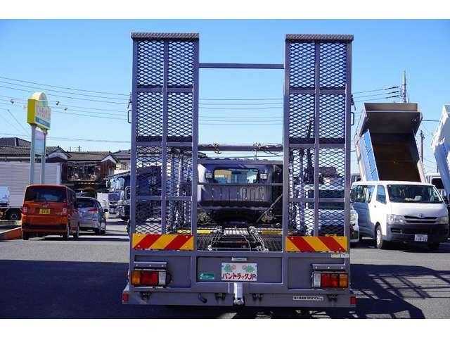 Isuzu ELF TRUCK 2021-09 195911-3
