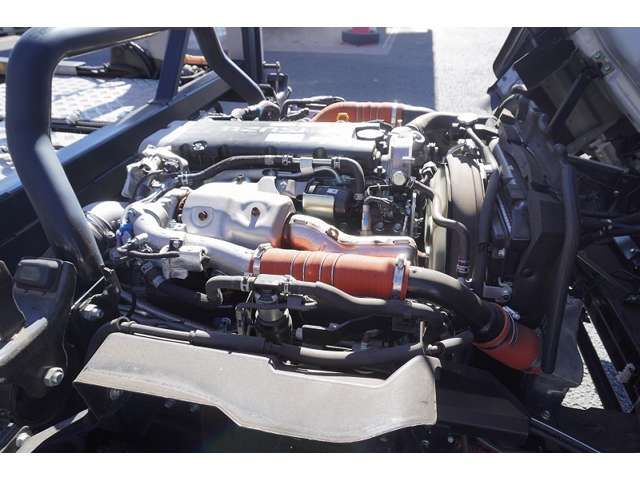 Isuzu ELF TRUCK 2021-09 195911-13