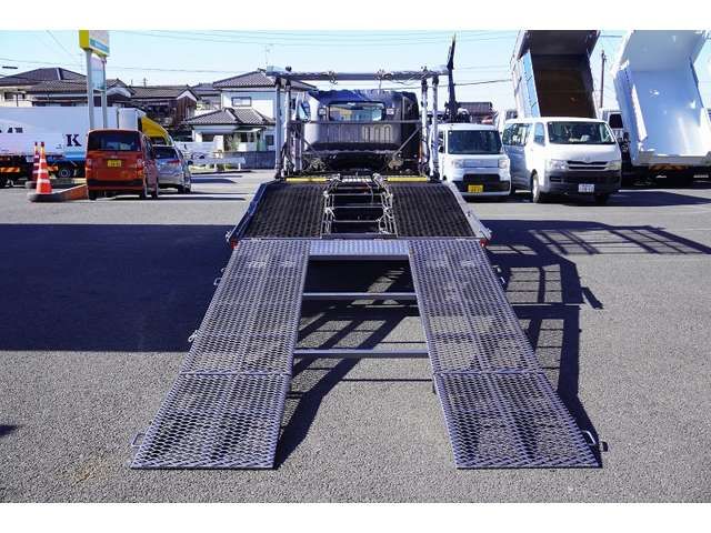 Isuzu ELF TRUCK 2021-09 195911-16