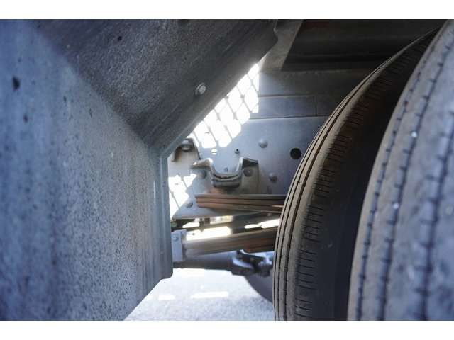 Isuzu ELF TRUCK 2021-09 195911-9