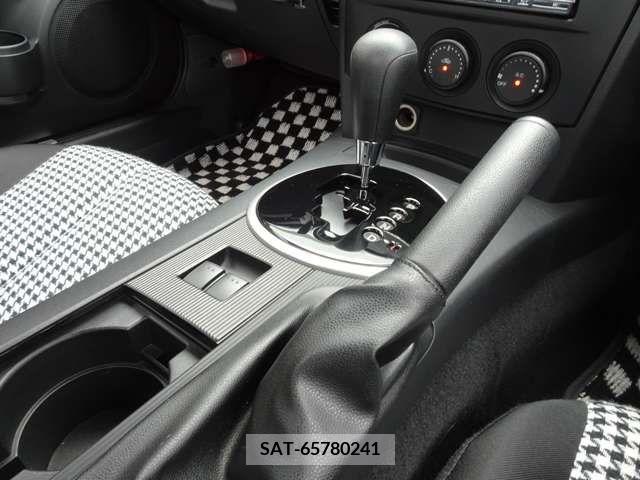 Mitsuoka Himiko 2007-11 396826-9