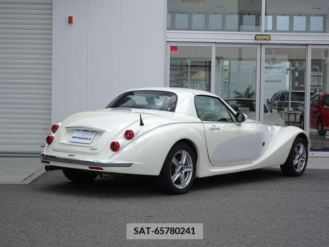 Mitsuoka Himiko 2007-11 396826-2