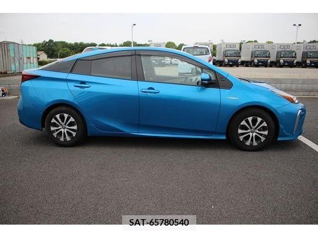 Toyota PRIUS 2019-02 282119-9