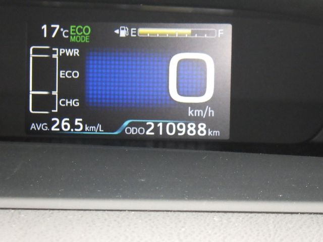 Toyota PRIUS 2018-10 183442-14